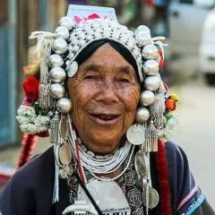 בדיחות על מבוגרים – עוד כמה דקות אצלך